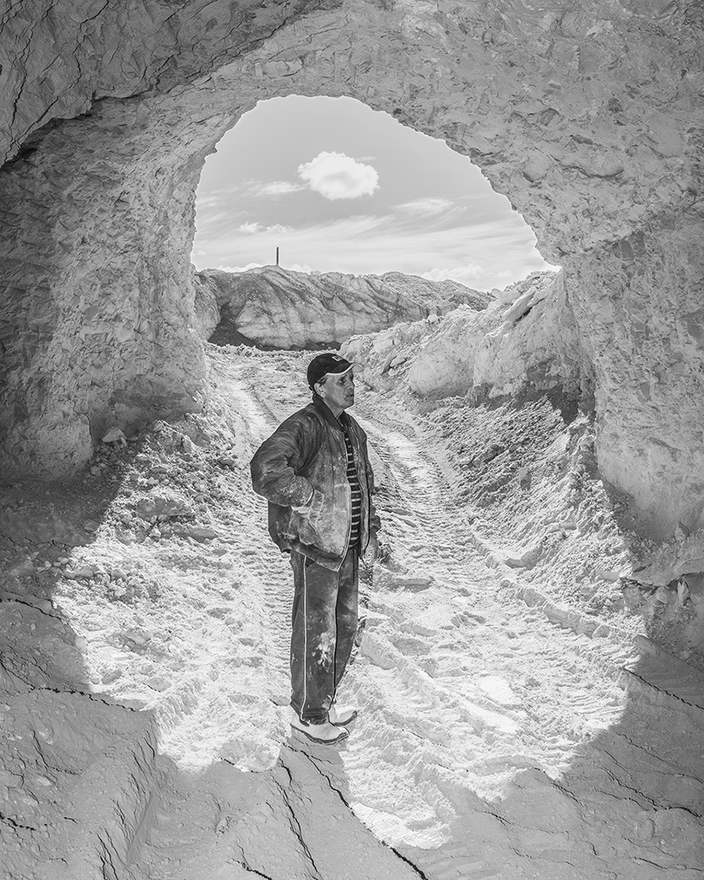 Paper Journal_Antoine Bruy_The White Mans Hole_02