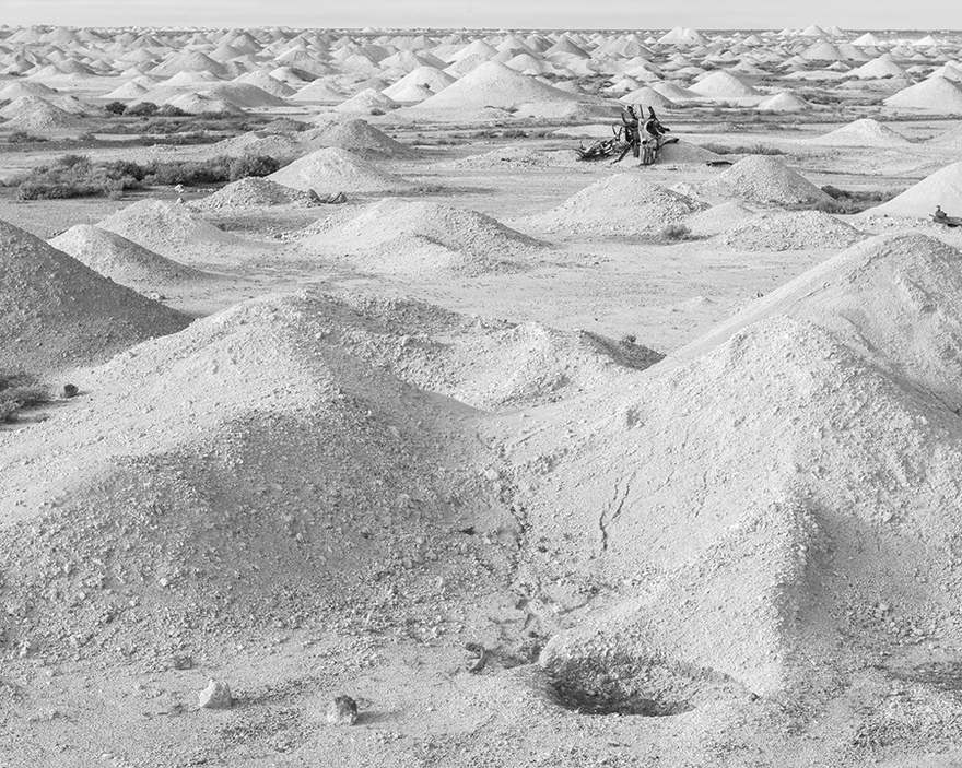 Paper Journal_Antoine Bruy_The White Mans Hole_14